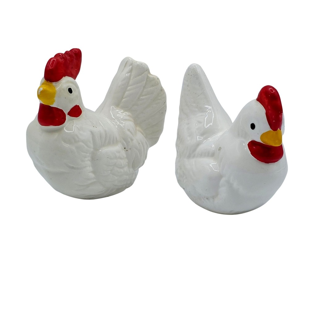 Vtg Chicken Hen Rooster Salt & Pepper Shakers Set Ceramic White‎ Farmhouse Decor